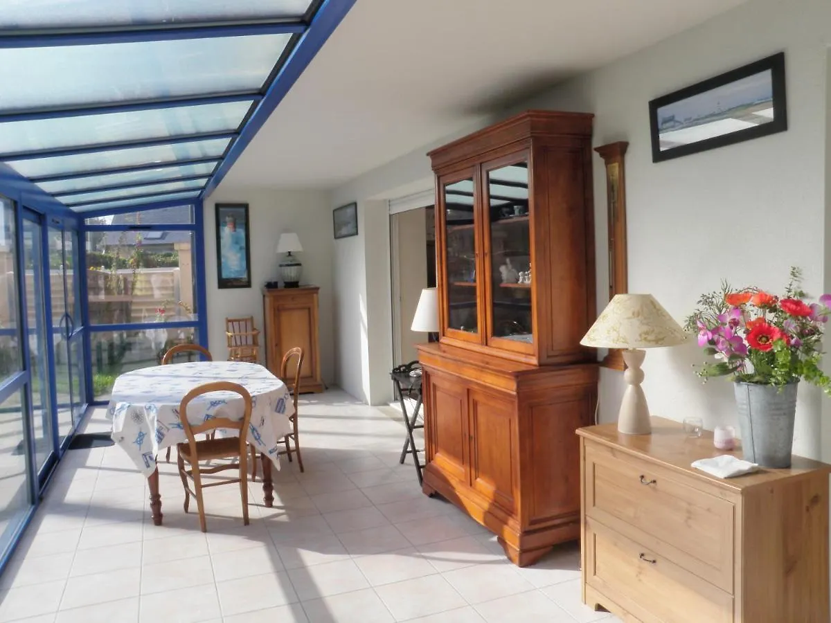 T3 Rdc 200 M2 De Jardin Plages A 700 M Плугонвелен Франция